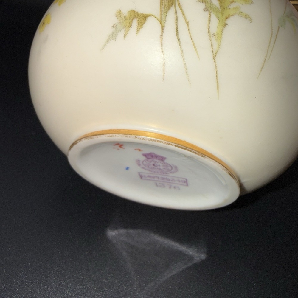 Antique Royal Worcester Porcelain Pitcher Hand Painted Floral #1376 England 4.5" - Picture 8 of 10